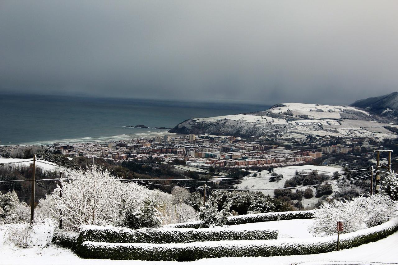 Gazteategi Bed & Breakfast Zarautz Exterior photo